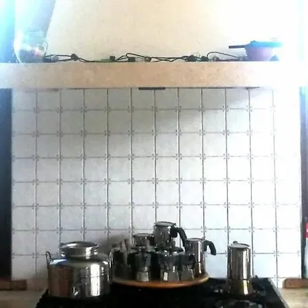 La Casa Tra Gli Ulivi Bed and Breakfast